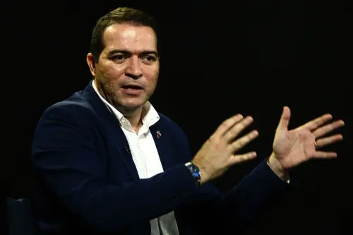 Corinthians busca novo técnico para evitar rebaixamento