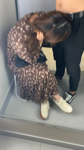 KL37健身小哥和美女在商场试[00 00 25][20231114 113824 1].jpg