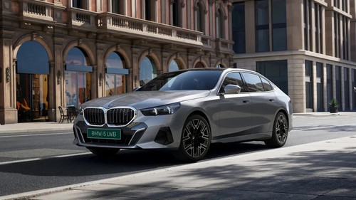 BMW i5 LWB.jpg