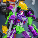 Transformers Collaborative Monster Jam Grave Digger 05