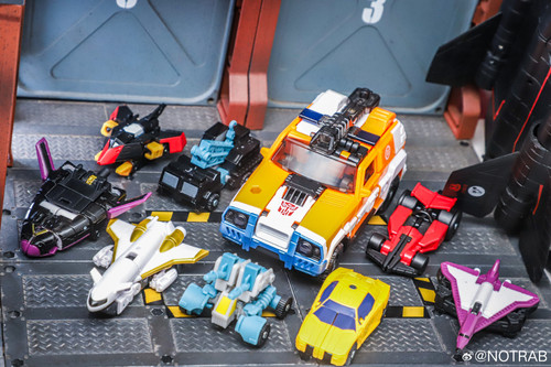 Age of the Primes Powerlinx Red Alert and 8 Mini Con Pack 12