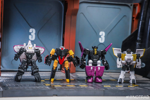 Age of the Primes Powerlinx Red Alert and 8 Mini Con Pack 15