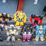Age of the Primes Powerlinx Red Alert and 8 Mini Con Pack 17