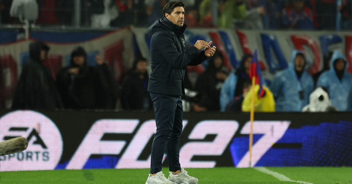 Abel Ferreira se aproxima de marca histórica em confronto decisivo contra a LDU na Libertadores