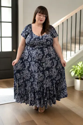 plus size date night outfits over 40 15 elegant floral flowy maxi dress 15 1791469876.webp