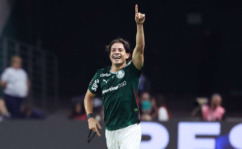 Giay é comparado com Javier Zanetti em jornal gringo