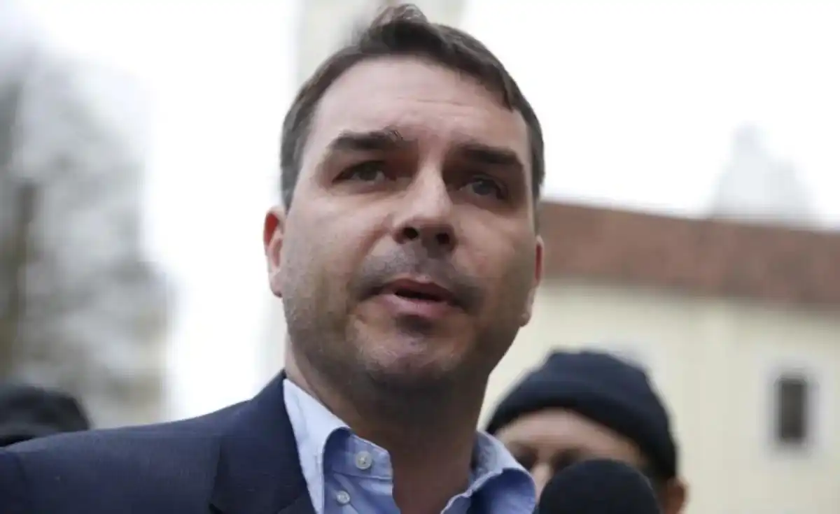 Plano de Flávio Bolsonaro quer privatizar praias e entregar patrimônio público ao capital privado, alerta Freixo
