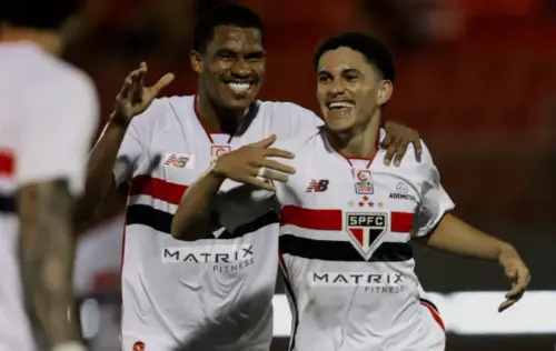 Classificado! São Paulo bate o Athletico-PR e vai às oitavas da Copa do Brasil Sub-20