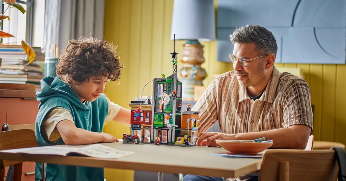 LEGO Marvel Spider-Man vs. Oscorp giảm sâu còn 3,1 triệu - Siêu phẩm 808 mảnh sắp ngừng bán