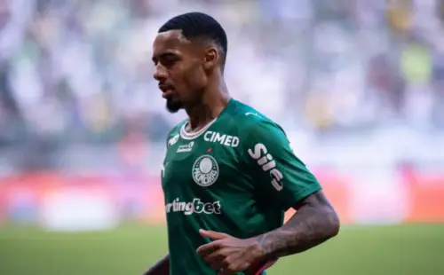 Allan brilha com 2,3 dribles por jogo e leva Palmeiras ao topo da individualidade no Brasileirão