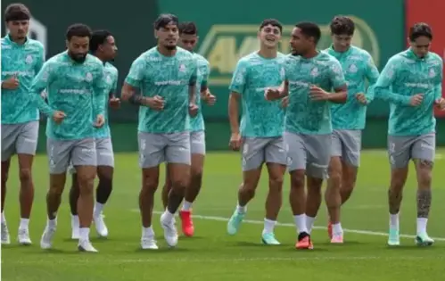 Palmeiras ajusta defesa e busca vitória crucial contra o Grêmio na luta pelo título