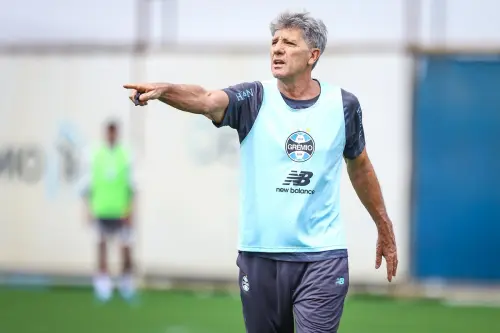 Renato muda o clima! Técnico aposta em confiança para tirar Grêmio da crise