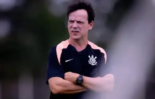 Diniz por um fio? Jogo contra o Fluminense pode definir futuro no Corinthians