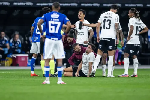 Sem lesão! Gabriel Paulista é liberado e reforça zaga do Corinthians na Libertadores.