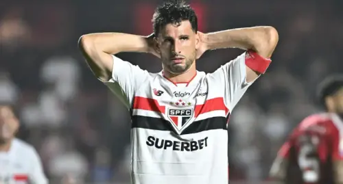 Desfalque pesará no clássico: São Paulo se prepara para enfrentar o Santos sem Calleri