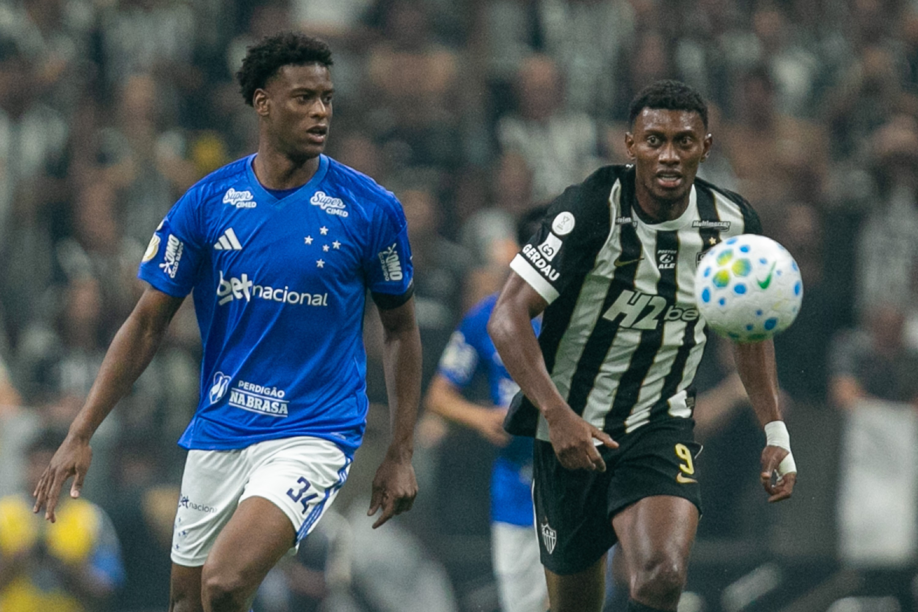 PROBLEMA PARA O CRUZEIRO! Jonathan Jesus para por lesão e Gerson preocupa