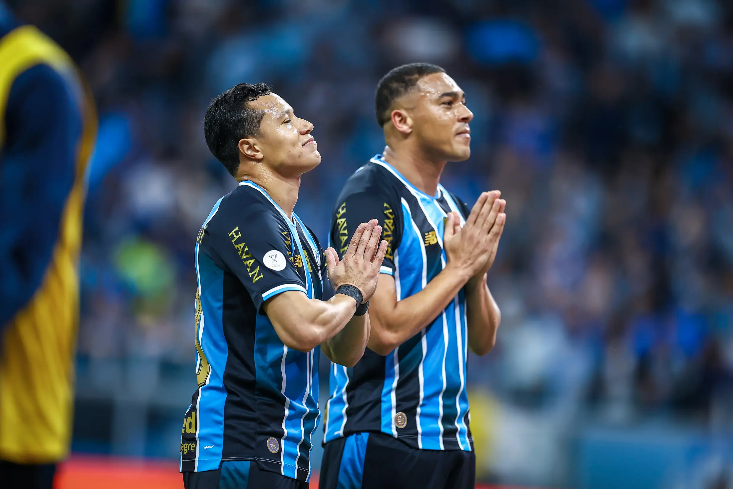 Após 15 anos em jejum, Internacional é alvo de provocações do Grêmio após vitória na Copa do Brasil