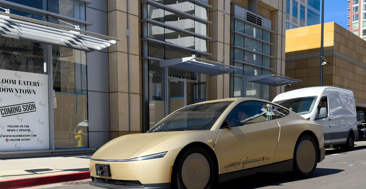 Tesla ra mắt Cybercab: Sự kiện im lặng và những bí ẩn chưa được hé lộ - Hình 1