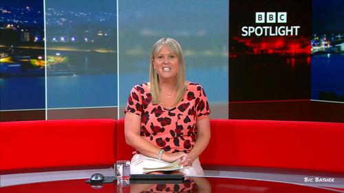 08.24 22.30.00 Spotlight; Weather. E56 The latest news, sport, we....ts snapshot 11.30.329