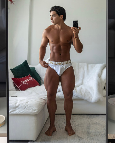 sebastian 888.jpg