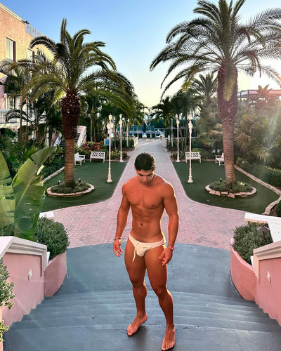 sebastian 891.jpg