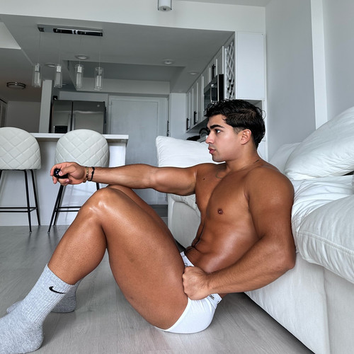 sebastian 784.jpg