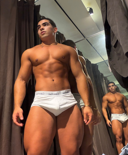 sebastian 882.jpg