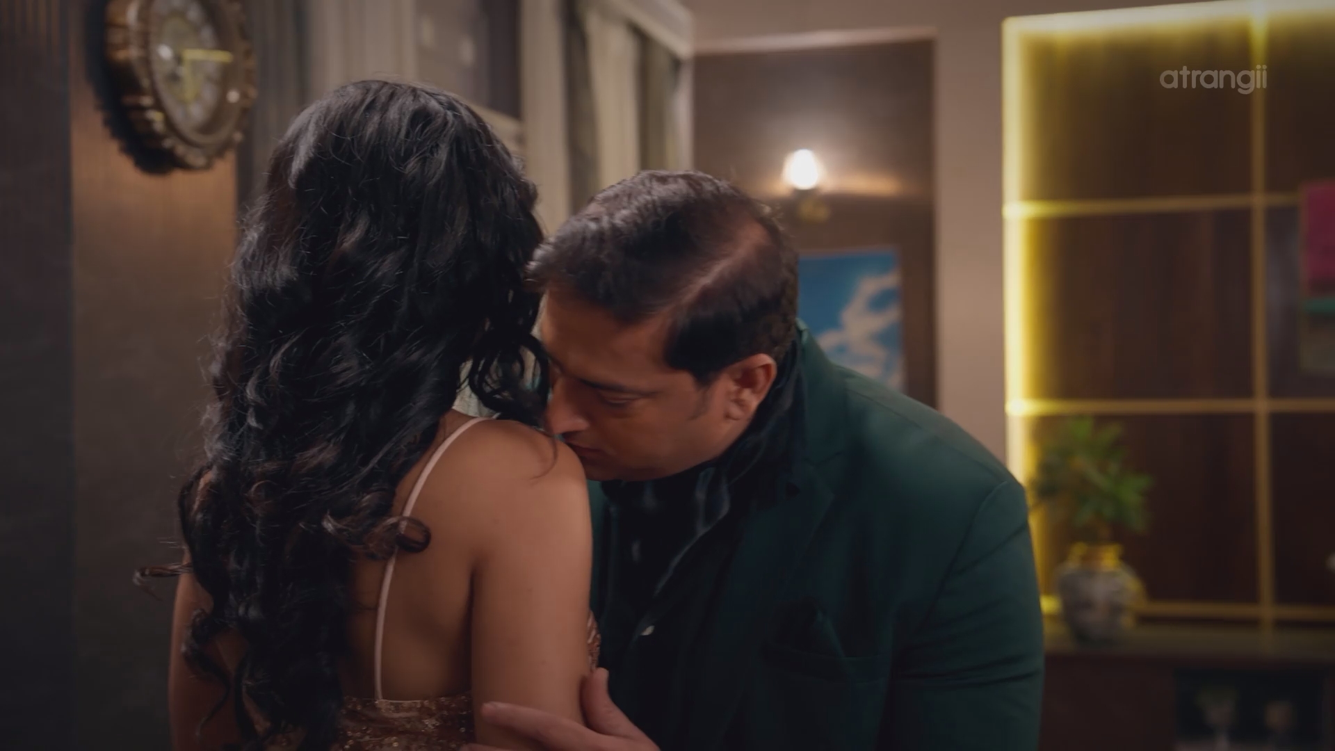 Yes Madam Part 1 (2026) S01E01T03 Atrangii Hindi Web Series 1080p WEB DL 1.2GB(1Filmy4Wap.Cloud).mkv