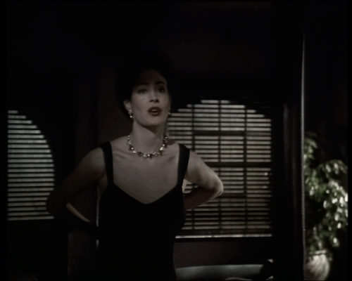 Sean Young Blue Ice (1992) 2 pnat1 (1) (1) (1).gif