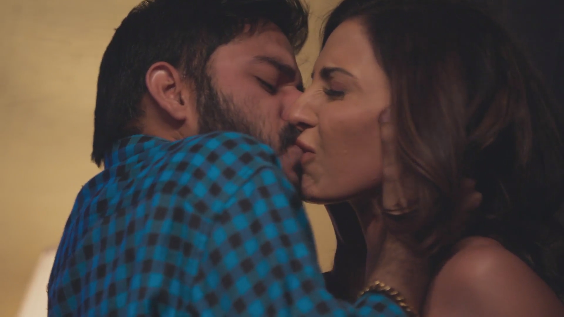 Rishton Ka Chakravyuh (2025) S01 Hungama Hindi Web Series 1080p HDRip 3.1GB(1Filmy4Wap.Bar).mkv snap