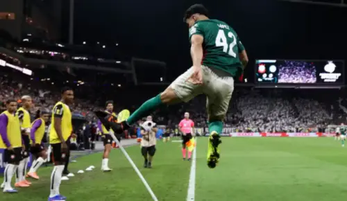 Palmeiras x Corinthians ao vivo: onde assistir, horário, escalações e arbitragem do Dérbi