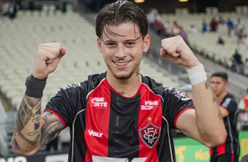 Vitória tem baixa importante e prepara novidade para enfrentar o São Paulo