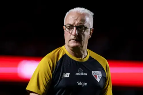 Dorival exalta apoio da torcida após vitória do São Paulo e projeta evolução contra o Vasco