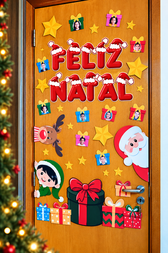 Porta de Natal Feliz com Presentes e Personagens.2