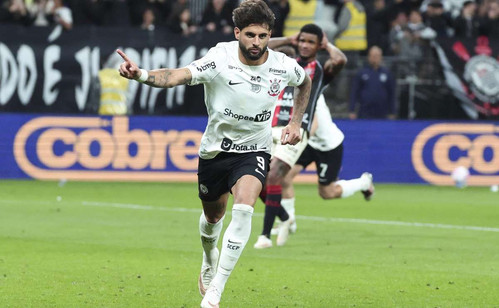 Empate com o Vitória mantém Corinthians fora da zona de rebaixamento, mas luta continua