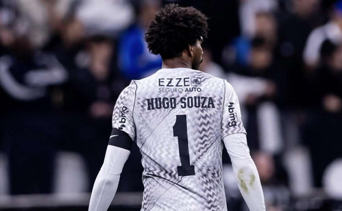Hugo Souza admite preocupação com rebaixamento no Corinthians