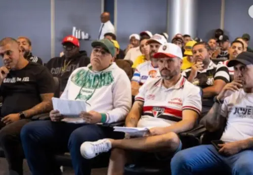 Mais de 30 torcidas se unem e pedem mudança em lei que responsabiliza organizadas