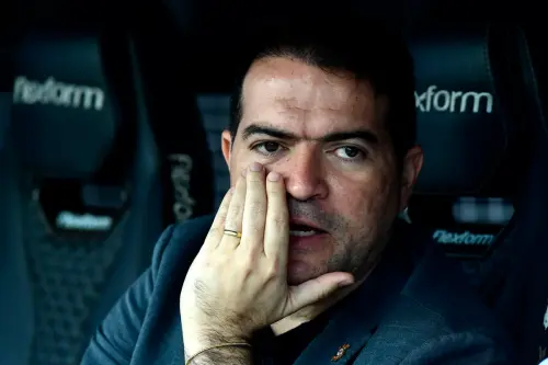 Fim da linha: Marcelo Paz rescinde contrao com o Corinthians
