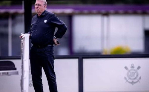 Atraso de R$ 30 milhões em direitos de imagem gera tensão entre jogadores
