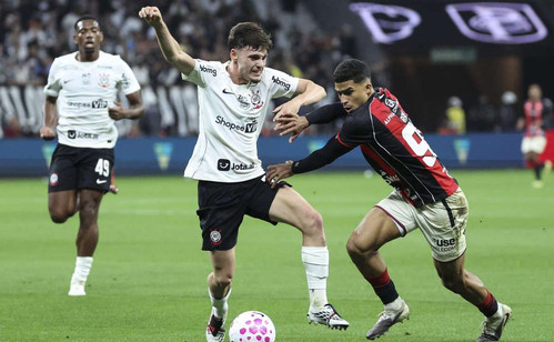 Estreia de Seedorf no Timão tem sabor amargo em empate