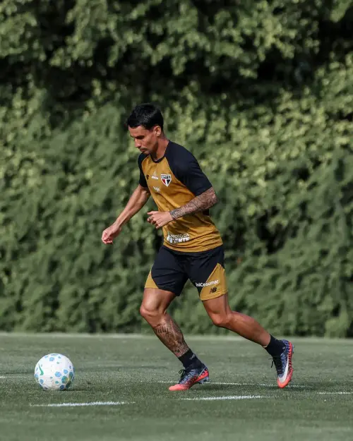Com retorno aos treinos, São Paulo se prepara para duelo contra o Mirassol 