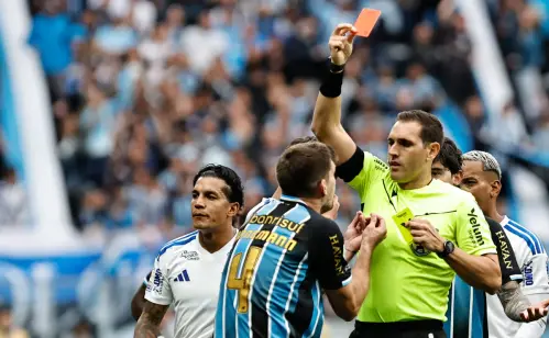 Kannemann sob risco de punição pesada: Grêmio enfrenta novo problema