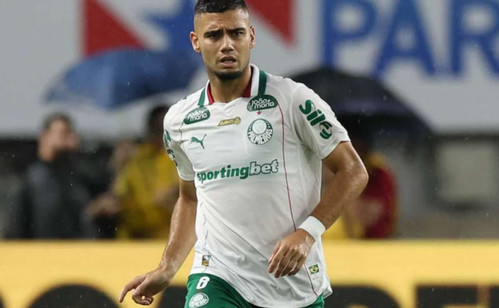 Andreas Pereira fica à disposição após suspensão e projeta decisão