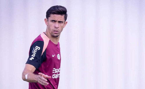 Lesão de Gabriel Paulista intensifica crise no Corinthians e expõe fragilidade