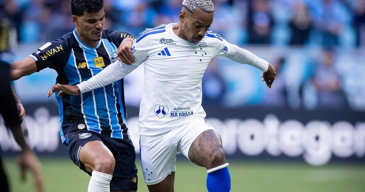 Matheus Pereira se destaca no Cruzeiro com 42,3 km corridos e promete acelerar rumo ao G4