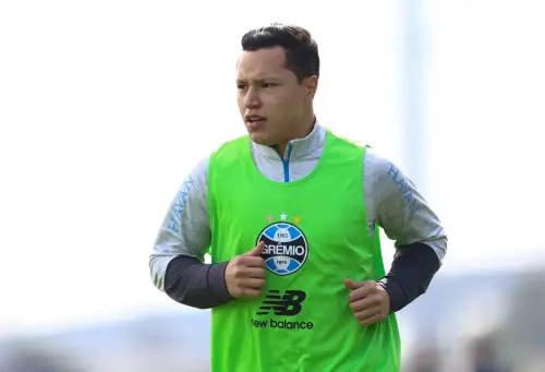 Dívida de 3,5 milhões de dólares pressiona o Grêmio