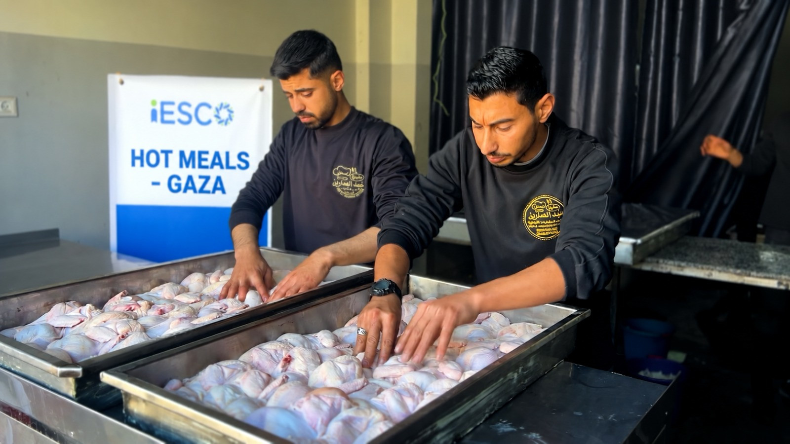 IESCO hot meal distribution in Gaza