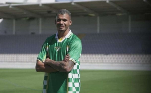Goleiro deixa o Palmeiras e ganha chance em clube de Portugal