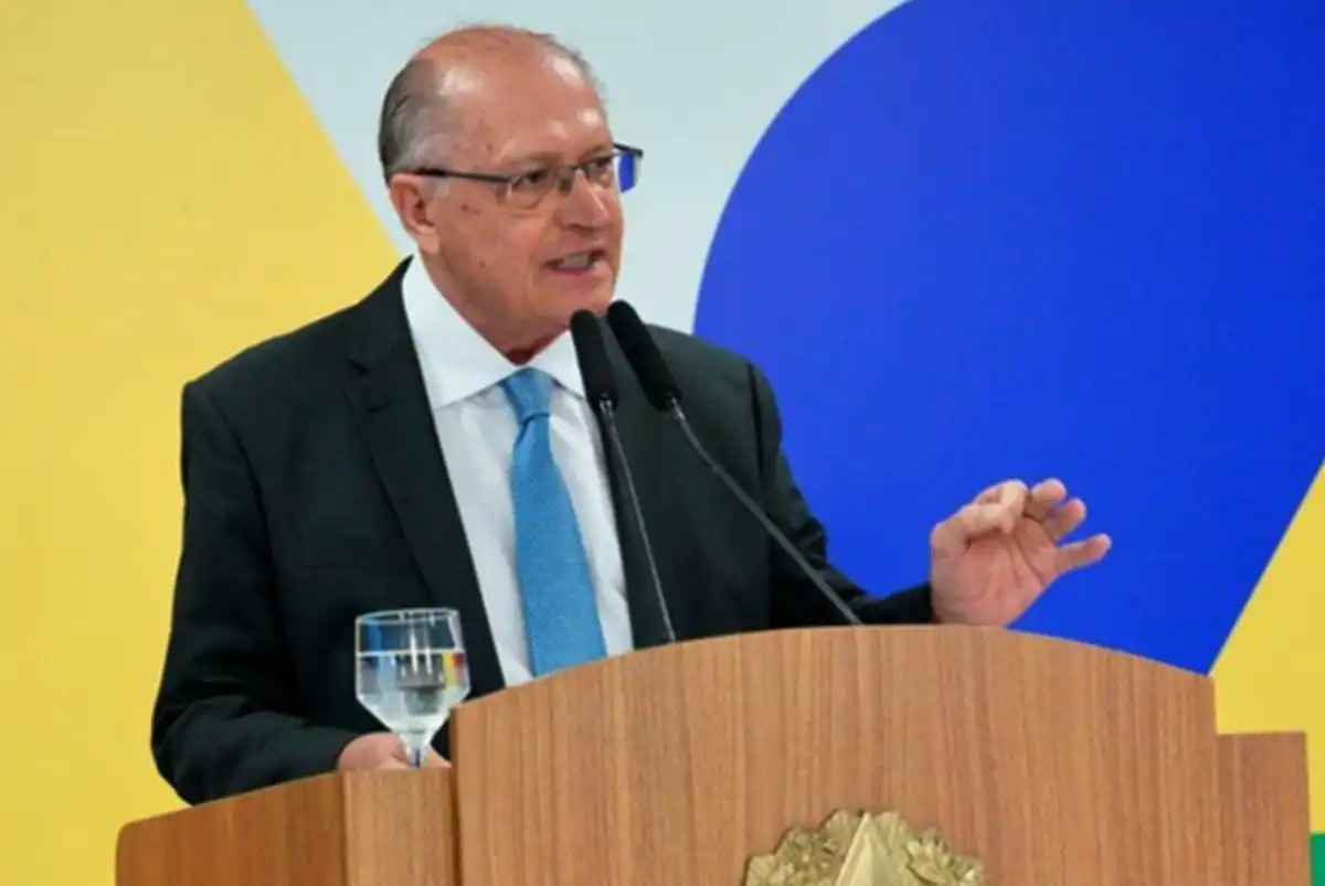 Em meio a polêmica sobre Padroeira do Brasil, Alckmin garante proteção total às tradições religiosas