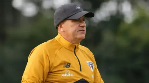 Repatriou: auxiliar técnico deixa rival e volta ao Grêmio em reestruturação